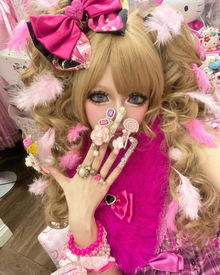 What is Gyaru? Origins, Styles, and How To Guide – Stella Cases